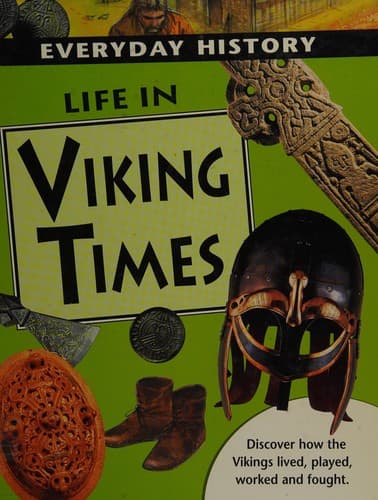 Cover image for Life in Viking times