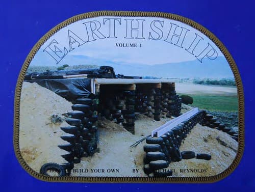 Cover image for Earthship