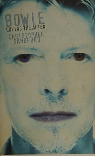 Cover image for BOWIE