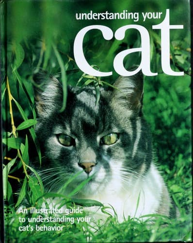 Cover image for Understanding your cat
