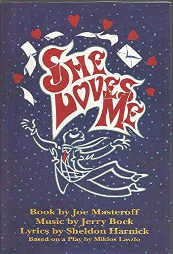 Cover image for She loves me