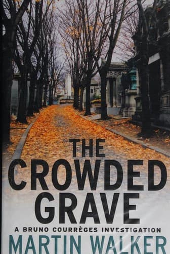Cover image for Crowded Grave