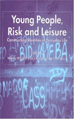Cover image for Young People, Risk and Leisure