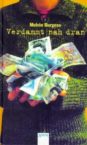 Cover image for Verdammt nah dran. ( Ab 12 J.).