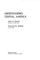 Cover image for Understanding Central America