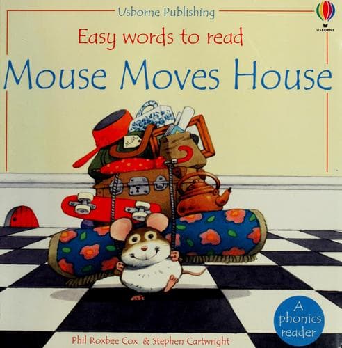 Cover image for Mouse Moves House (Easy Words to Read)