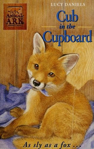Cover image for Cub in the cupboard