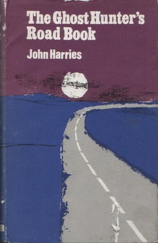 Cover image for The ghost hunter's road book