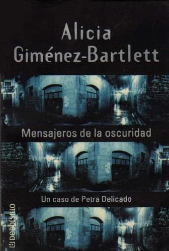 Cover image for Mensajeros de la oscuridad
