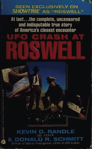 Cover image for UFO crash at Roswell
