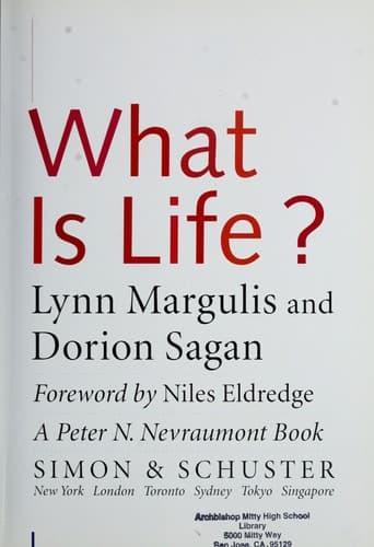 Cover image for What is life?