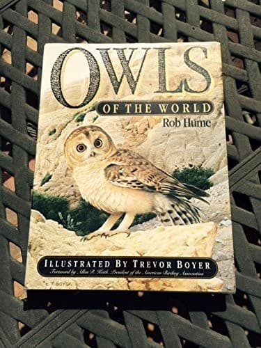 Cover image for Owls of the world