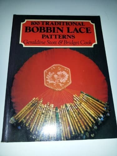 Cover image for 100 traditional bobbin lace patterns