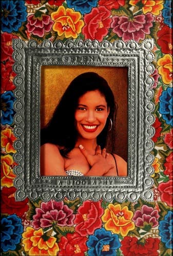 Cover image for Selena