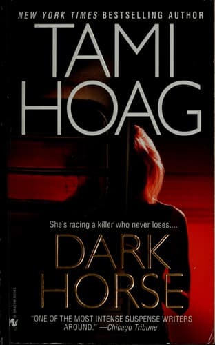 Cover image for Dark horse